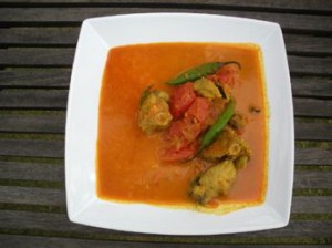 Curry z tuńczyka w mleczku kokosowym (źródło: tvp.pl)